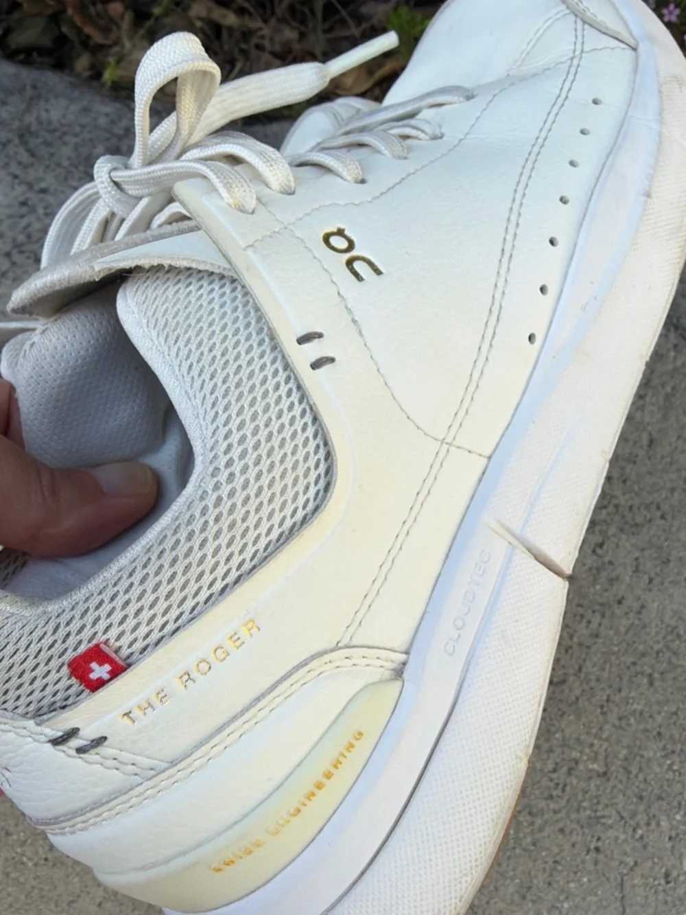 On Cloud Sneakers Womens 8 The Roger Advantage White Lace Up Tennis Shoes - Picture 2 of 8